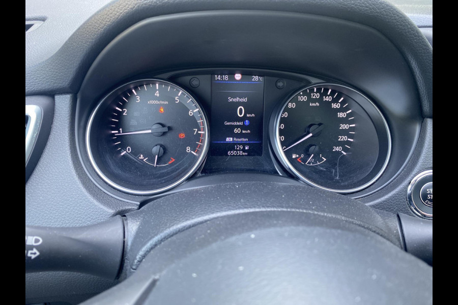 Nissan QASHQAI 1.3 DIG-T N-Connecta Nissan QASHQAI 1.3 DIG-T N-Connecta