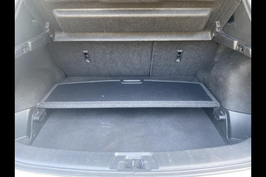 Nissan QASHQAI 1.3 DIG-T N-Connecta Nissan QASHQAI 1.3 DIG-T N-Connecta