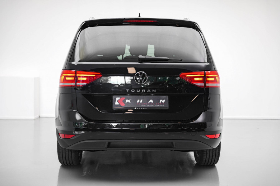 Volkswagen Touran 1.5 TSI Business 7p |Pano|Virtual|Keyless|Dodehoek|ACC|Camera|