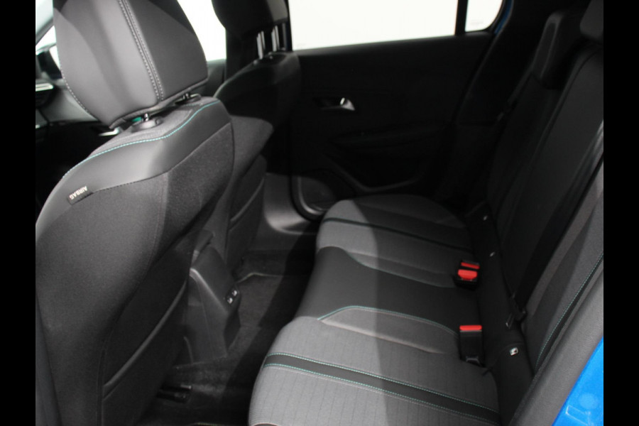 Peugeot 208 1.2 PureTech 100pk Automaat Allure Pack Climate control Adaptive cruise control LED Achteruitrijcamera Parkeersensor achter Verwarmde voorstoelen Apple Carplay/ Android Auto