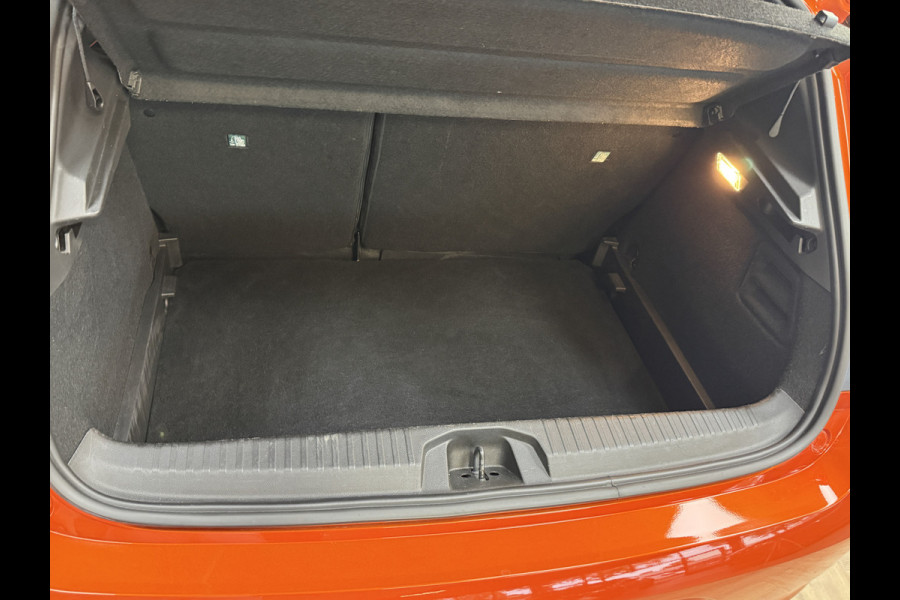 Renault Clio 1.3 TCe 130pk R.S. Line | Groot Navi | 360 | 17 " | Stoelverwarming | Carplay |