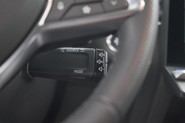 Renault Captur Mild Hybrid 160 EDC Techno | Pack Winter | Camera | Adaptieve Cruise Control | Apple Carplay