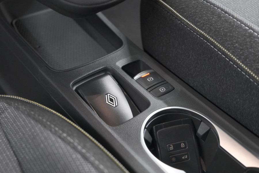 Renault Captur Mild Hybrid 160 EDC Techno | Pack Winter | Camera | Adaptieve Cruise Control | Apple Carplay