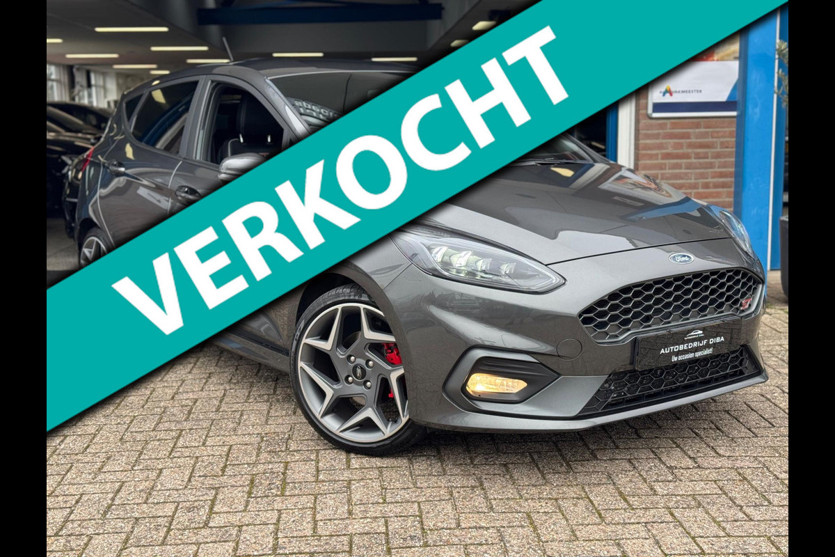 Ford Fiesta 1.5 EcoBoost ST-3 2019 Grijs NAVI NAP 200 PK! Ford Fiesta 1.5 EcoBoost ST-3 2019 Grijs NAVI NAP 200 PK!