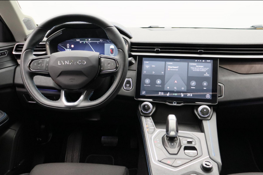Lynk & Co 01 1.5 261PK Plug-in Hybrid *trekhaak* /Pano/dak Apple/Carplay Adaptive/Cruise