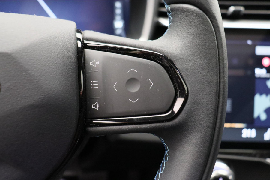 Lynk & Co 01 1.5 261PK Plug-in Hybrid *trekhaak* /Pano/dak Apple/Carplay Adaptive/Cruise