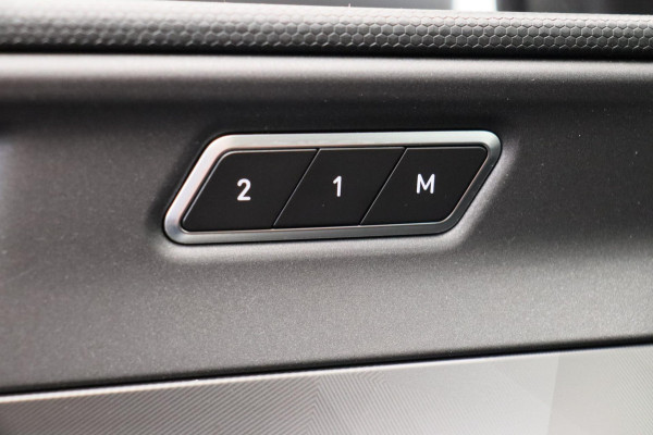 Lynk & Co 01 1.5 261PK Plug-in Hybrid *trekhaak* /Pano/dak Apple/Carplay Adaptive/Cruise