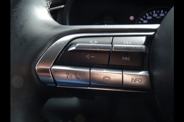 Mazda CX-30 2.0 e-SkyActiv-X M Hybrid Luxury * LAGE KM * LEER * HEAD-UP !!