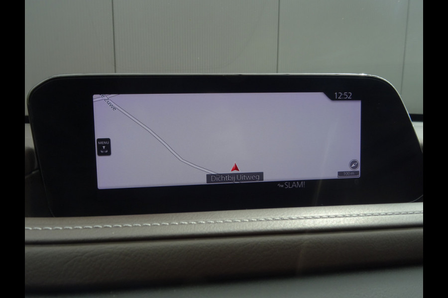 Mazda CX-30 2.0 e-SkyActiv-X M Hybrid Luxury * LAGE KM * LEER * HEAD-UP !!