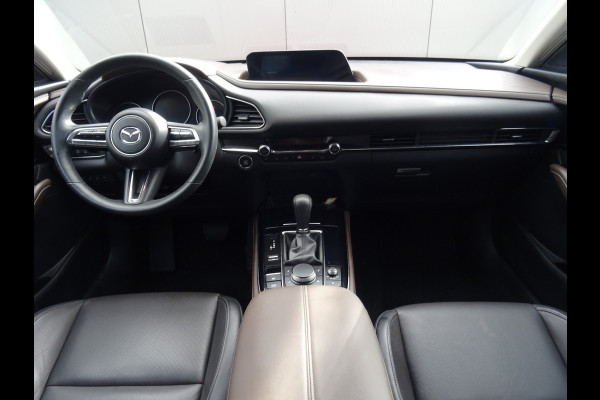 Mazda CX-30 2.0 e-SkyActiv-X M Hybrid Luxury * LAGE KM * LEER * HEAD-UP !!