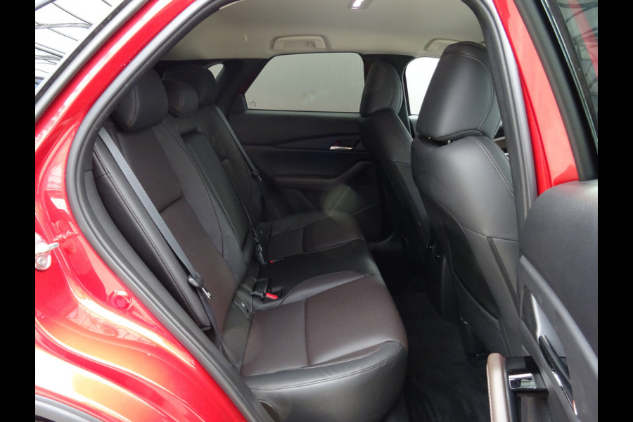Mazda CX-30 2.0 e-SkyActiv-X M Hybrid Luxury * LAGE KM * LEER * HEAD-UP !!