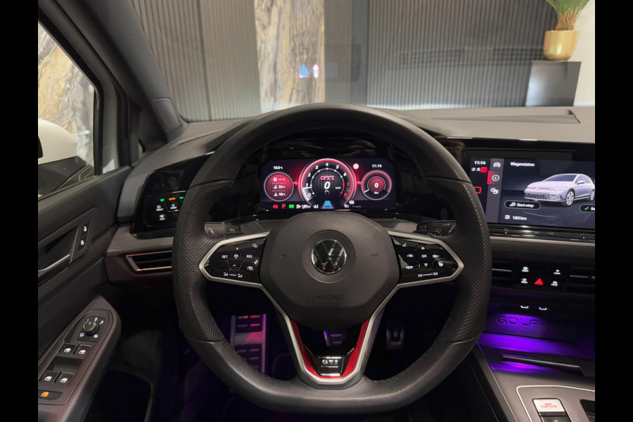 Volkswagen Golf 2.0 TSI GTI|PANO|IQ|HEAD UP|HK|BOMVOL Volkswagen Golf 2.0 TSI GTI|PANO|IQ|HEAD UP|HK|BOMVOL