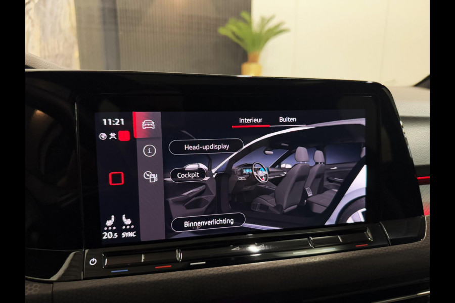 Volkswagen Golf 2.0 TSI GTI|PANO|IQ|HEAD UP|HK|BOMVOL Volkswagen Golf 2.0 TSI GTI|PANO|IQ|HEAD UP|HK|BOMVOL