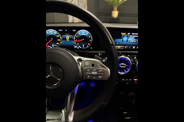Mercedes-Benz A-Klasse 200 Launch Ed|PANO|SFEER|MEMORY|BOMVOL!