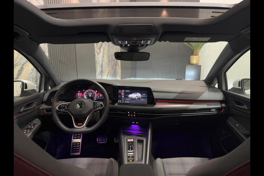 Volkswagen Golf 2.0 TSI GTI|PANO|IQ|HEAD UP|HK|BOMVOL Volkswagen Golf 2.0 TSI GTI|PANO|IQ|HEAD UP|HK|BOMVOL