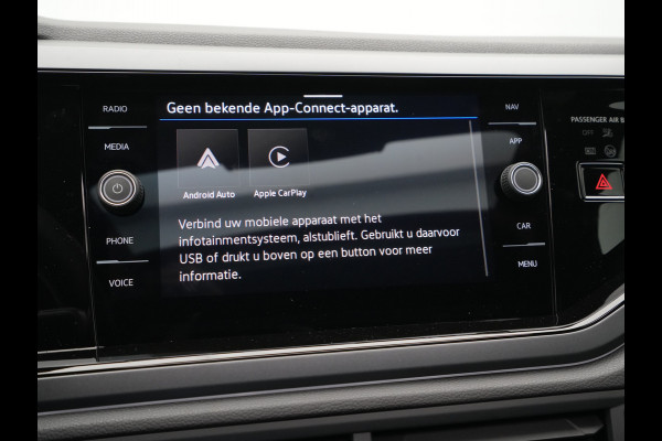 Volkswagen Polo 1.0 TSI 95 5MT R-Line Edition Telefoon draadloos oplaadbaar (Wireless Charging)