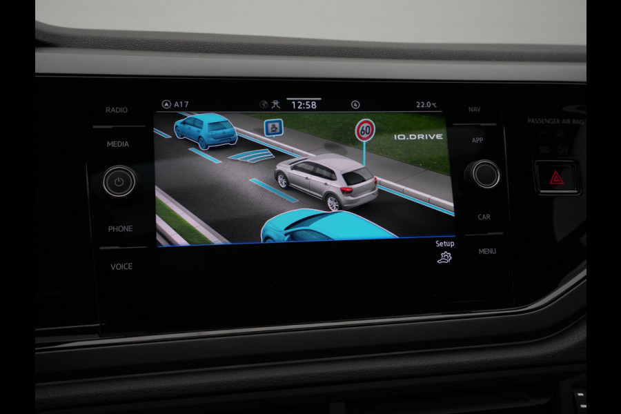 Volkswagen Polo 1.0 TSI 95 5MT R-Line Edition Telefoon draadloos oplaadbaar (Wireless Charging)