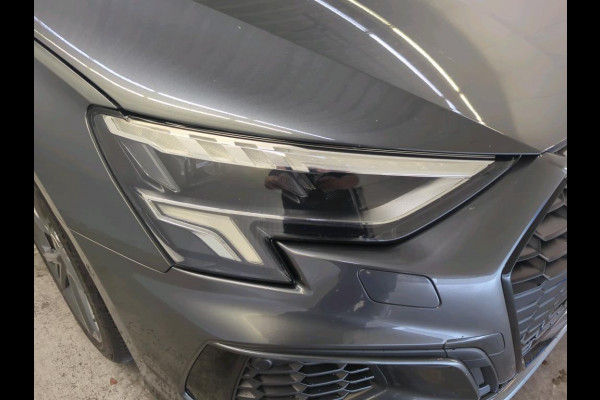 Audi A3 Limousine 30 TFSI S edition | Navi | Virtual | Stoel Verwarming |