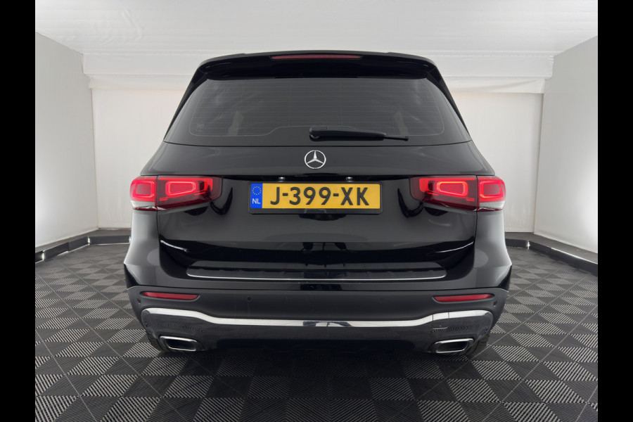 Mercedes-Benz Glb 180 d Business Solution Luxury [ 7-Pers. ] (INCL-BTW) Aut. *LUXURY-LEATHER | FULL-LED | AMBIENT-LIGHT | WIDESCREEN-DIGI-COCKPIT | HEATED-COMFORTSEATS | CAMERA | DAB+ | NAVI-FULLMAP | ECC | MEMORY-PACK | PDC | CRUISE | PRIVACY-GLASS |
