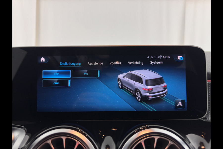 Mercedes-Benz Glb 180 d Business Solution Luxury [ 7-Pers. ] (INCL-BTW) Aut. *LUXURY-LEATHER | FULL-LED | AMBIENT-LIGHT | WIDESCREEN-DIGI-COCKPIT | HEATED-COMFORTSEATS | CAMERA | DAB+ | NAVI-FULLMAP | ECC | MEMORY-PACK | PDC | CRUISE | PRIVACY-GLASS |