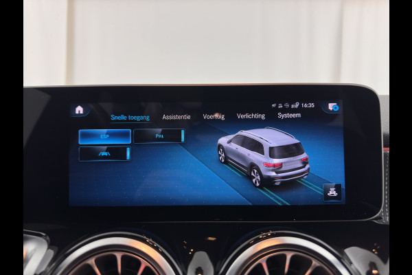 Mercedes-Benz Glb 180 d Business Solution Luxury [ 7-Pers. ] (INCL-BTW) Aut. *LUXURY-LEATHER | FULL-LED | AMBIENT-LIGHT | WIDESCREEN-DIGI-COCKPIT | HEATED-COMFORTSEATS | CAMERA | DAB+ | NAVI-FULLMAP | ECC | MEMORY-PACK | PDC | CRUISE | PRIVACY-GLASS |