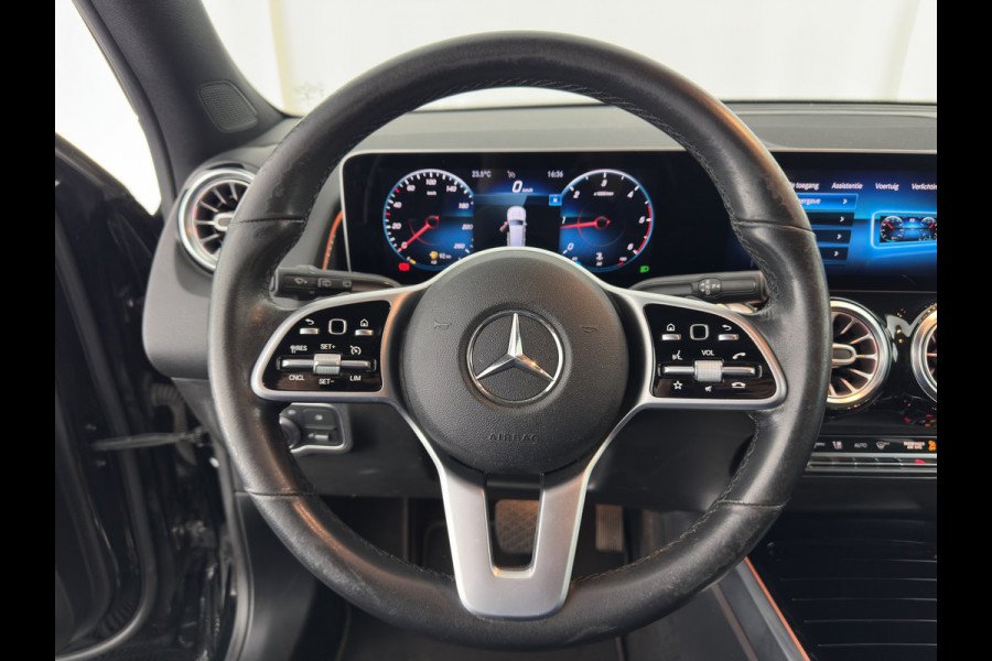 Mercedes-Benz Glb 180 d Business Solution Luxury [ 7-Pers. ] (INCL-BTW) Aut. *LUXURY-LEATHER | FULL-LED | AMBIENT-LIGHT | WIDESCREEN-DIGI-COCKPIT | HEATED-COMFORTSEATS | CAMERA | DAB+ | NAVI-FULLMAP | ECC | MEMORY-PACK | PDC | CRUISE | PRIVACY-GLASS |
