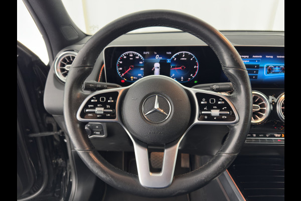 Mercedes-Benz Glb 180 d Business Solution Luxury [ 7-Pers. ] (INCL-BTW) Aut. *LUXURY-LEATHER | FULL-LED | AMBIENT-LIGHT | WIDESCREEN-DIGI-COCKPIT | HEATED-COMFORTSEATS | CAMERA | DAB+ | NAVI-FULLMAP | ECC | MEMORY-PACK | PDC | CRUISE | PRIVACY-GLASS |