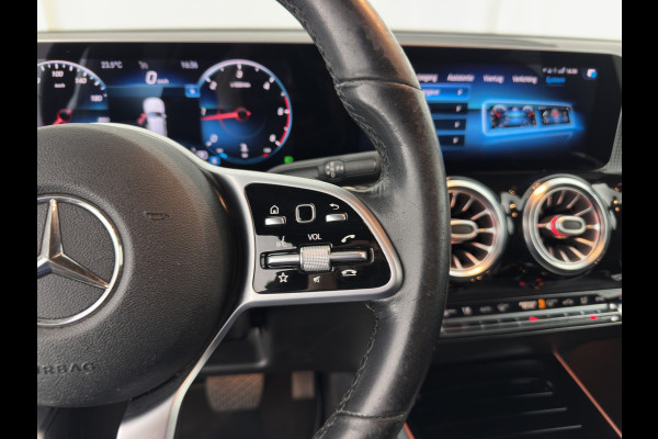 Mercedes-Benz Glb 180 d Business Solution Luxury [ 7-Pers. ] (INCL-BTW) Aut. *LUXURY-LEATHER | FULL-LED | AMBIENT-LIGHT | WIDESCREEN-DIGI-COCKPIT | HEATED-COMFORTSEATS | CAMERA | DAB+ | NAVI-FULLMAP | ECC | MEMORY-PACK | PDC | CRUISE | PRIVACY-GLASS |