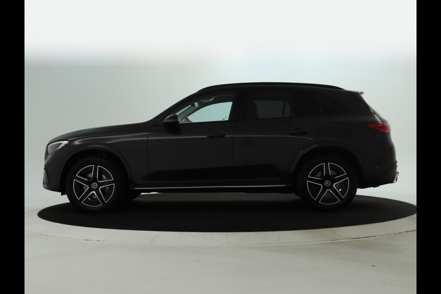 Mercedes-Benz GLC 300 e 4MATIC AMG Plug-In Hybride | AMG Line | Night Pakket | Trekhaak | Alarm Klasse 3 | Distronic | Memory Voorstoelen | Stuur en Stoelverwarming. Inclusief 24 maanden MB Certified garantie voor Europa.