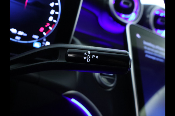 Mercedes-Benz GLC 300 e 4MATIC AMG Plug-In Hybride | AMG Line | Night Pakket | Trekhaak | Alarm Klasse 3 | Distronic | Memory Voorstoelen | Stuur en Stoelverwarming. Inclusief 24 maanden MB Certified garantie voor Europa.