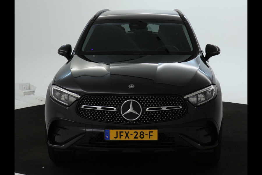 Mercedes-Benz GLC 300 e 4MATIC AMG Plug-In Hybride | AMG Line | Night Pakket | Trekhaak | Alarm Klasse 3 | Distronic | Memory Voorstoelen | Stuur en Stoelverwarming. Inclusief 24 maanden MB Certified garantie voor Europa.