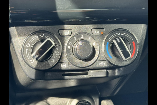 Suzuki Swift 1.2 Select Airco Achteruitrijcamera Apple Carplay Android Auto DAB Bleutooth Verwarmbare buitenspiegels