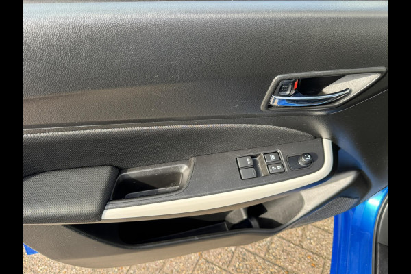 Suzuki Swift 1.2 Select Airco Achteruitrijcamera Apple Carplay Android Auto DAB Bleutooth Verwarmbare buitenspiegels