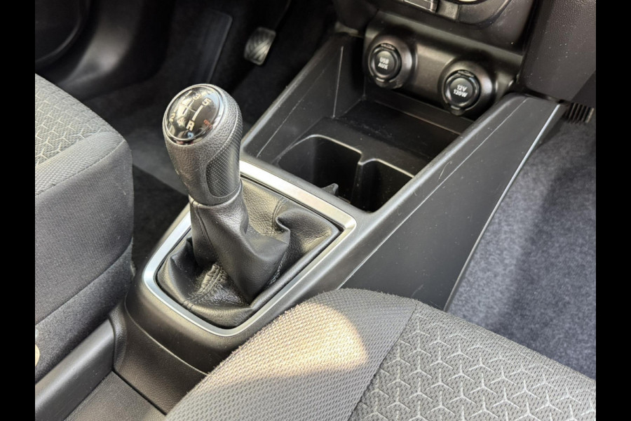 Suzuki Swift 1.2 Select Airco Achteruitrijcamera Apple Carplay Android Auto DAB Bleutooth Verwarmbare buitenspiegels