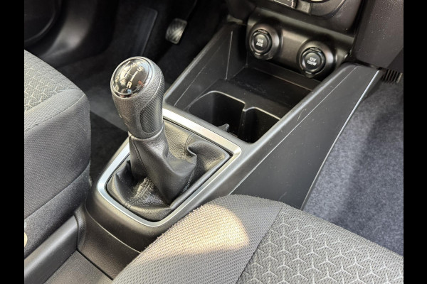 Suzuki Swift 1.2 Select Airco Achteruitrijcamera Apple Carplay Android Auto DAB Bleutooth Verwarmbare buitenspiegels