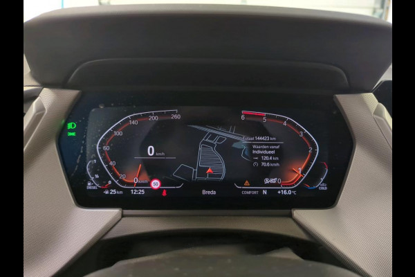 BMW 1-serie 116d Business Ed. | Navi | Live Cockpit | Led |