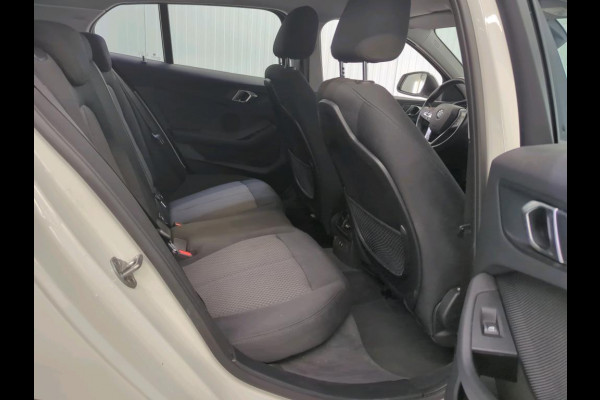 BMW 1-serie 116d Business Ed. | Navi | Live Cockpit | Led |