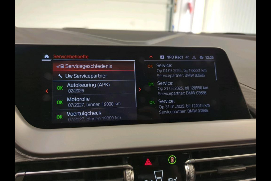 BMW 1-serie 116d Business Ed. | Navi | Live Cockpit | Led |
