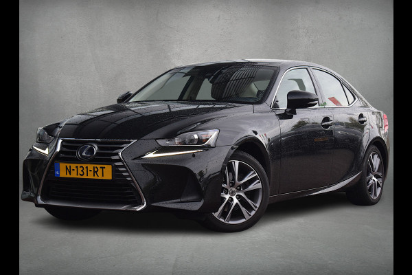 Lexus IS 300h Hybrid Business Line | Apple CarPlay | Half Leer | Camera | Climate