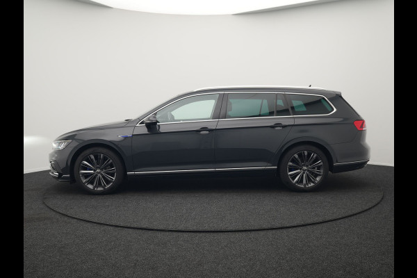 Volkswagen Passat Variant 1.4 TSI PHEV GTE Business Plug In Hybrid 218pk PHEV | Trekhaak Af Fabriek | Adaptive Cruise | Alcantara Sportstoelen Massage & Verwarmd | Camera | Apple Carplay | Stuur Verwarmd | Virtual | Navigatie | DAB |