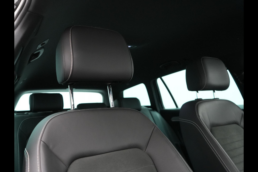 Volkswagen Passat Variant 1.4 TSI PHEV GTE Business Plug In Hybrid 218pk PHEV | Trekhaak Af Fabriek | Adaptive Cruise | Alcantara Sportstoelen Massage & Verwarmd | Camera | Apple Carplay | Stuur Verwarmd | Virtual | Navigatie | DAB |