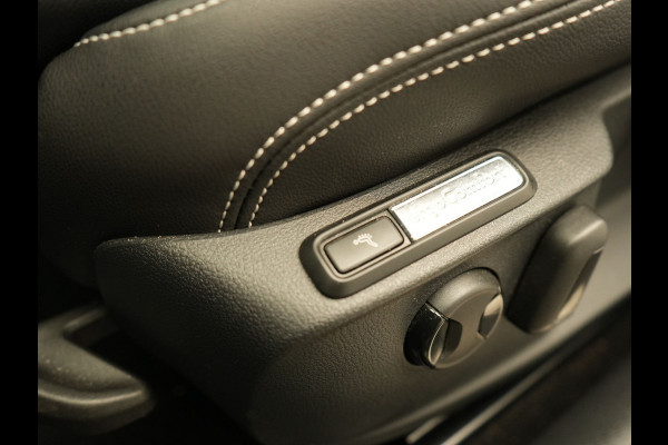 Volkswagen Passat Variant 1.4 TSI PHEV GTE Business Plug In Hybrid 218pk PHEV | Trekhaak Af Fabriek | Adaptive Cruise | Alcantara Sportstoelen Massage & Verwarmd | Camera | Apple Carplay | Stuur Verwarmd | Virtual | Navigatie | DAB |