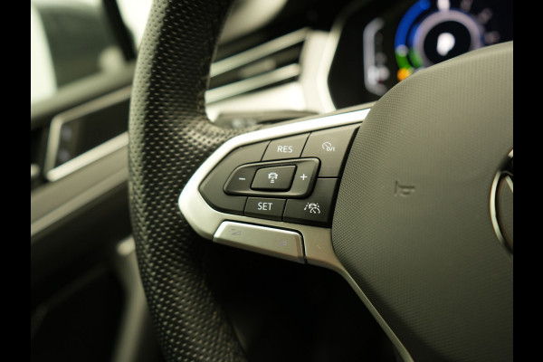 Volkswagen Passat Variant 1.4 TSI PHEV GTE Business Plug In Hybrid 218pk PHEV | Trekhaak Af Fabriek | Adaptive Cruise | Alcantara Sportstoelen Massage & Verwarmd | Camera | Apple Carplay | Stuur Verwarmd | Virtual | Navigatie | DAB |