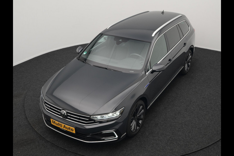 Volkswagen Passat Variant 1.4 TSI PHEV GTE Business Plug In Hybrid 218pk PHEV | Trekhaak Af Fabriek | Adaptive Cruise | Alcantara Sportstoelen Massage & Verwarmd | Camera | Apple Carplay | Stuur Verwarmd | Virtual | Navigatie | DAB |