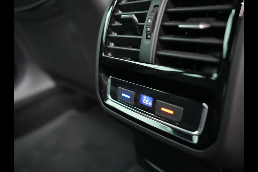 Volkswagen Passat Variant 1.4 TSI PHEV GTE Business Plug In Hybrid 218pk PHEV | Trekhaak Af Fabriek | Adaptive Cruise | Alcantara Sportstoelen Massage & Verwarmd | Camera | Apple Carplay | Stuur Verwarmd | Virtual | Navigatie | DAB |