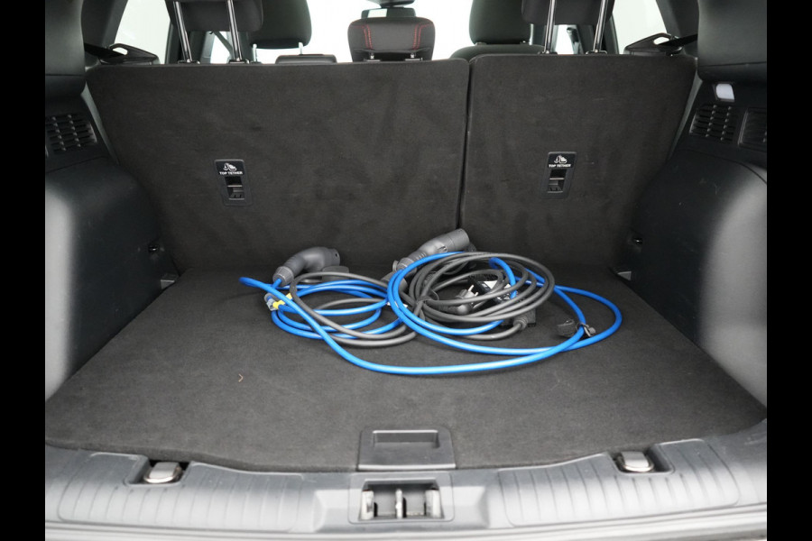 Ford Kuga 2.5 ST Line Plug In Hybrid 225pkDealer O.H. PHEV | Panodak | Head Up | Camera | Apple Carplay | Sportstoelen Verwarmd | Cruise Control | Keyless | Lane Assist | Navigatie | Virtual | DAB |