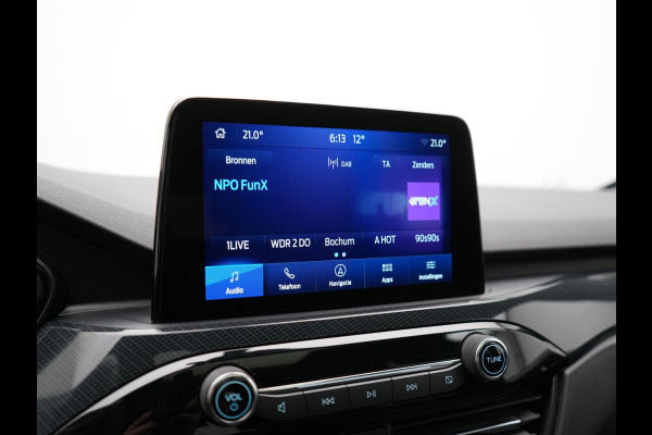 Ford Kuga 2.5 ST Line Plug In Hybrid 225pkDealer O.H. PHEV | Panodak | Head Up | Camera | Apple Carplay | Sportstoelen Verwarmd | Cruise Control | Keyless | Lane Assist | Navigatie | Virtual | DAB |