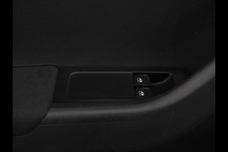 Škoda Fabia Combi 1.0 TSI Automaat Business Edition | Trekhaak | Navigatie | Apple Carplay/Android Auto | Parkeersensoren achter | Stoelverwarming | Cruise Control | Airco | | Lichtmetalen velgen Škoda Fabia Combi 1.0 TSI Automaat Business Edition | Trekhaak | Navigatie | Apple Carplay/Android Auto | Parkeersensoren achter | Stoelverwarming | Cruise Control | Airco | | Lichtmetalen velgen