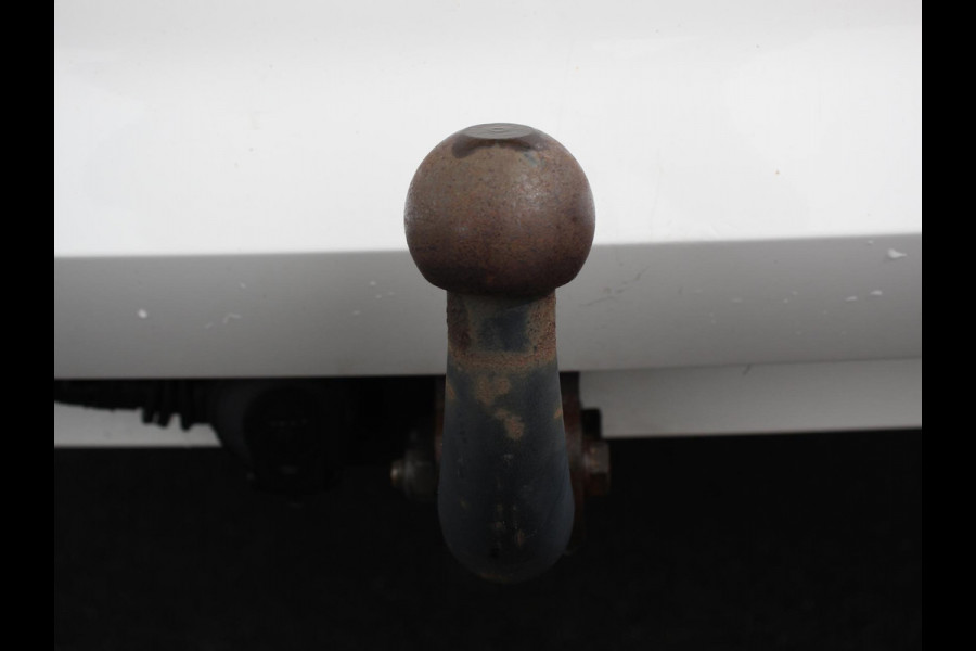 Škoda Fabia Combi 1.0 TSI Automaat Business Edition | Trekhaak | Navigatie | Apple Carplay/Android Auto | Parkeersensoren achter | Stoelverwarming | Cruise Control | Airco | | Lichtmetalen velgen Škoda Fabia Combi 1.0 TSI Automaat Business Edition | Trekhaak | Navigatie | Apple Carplay/Android Auto | Parkeersensoren achter | Stoelverwarming | Cruise Control | Airco | | Lichtmetalen velgen