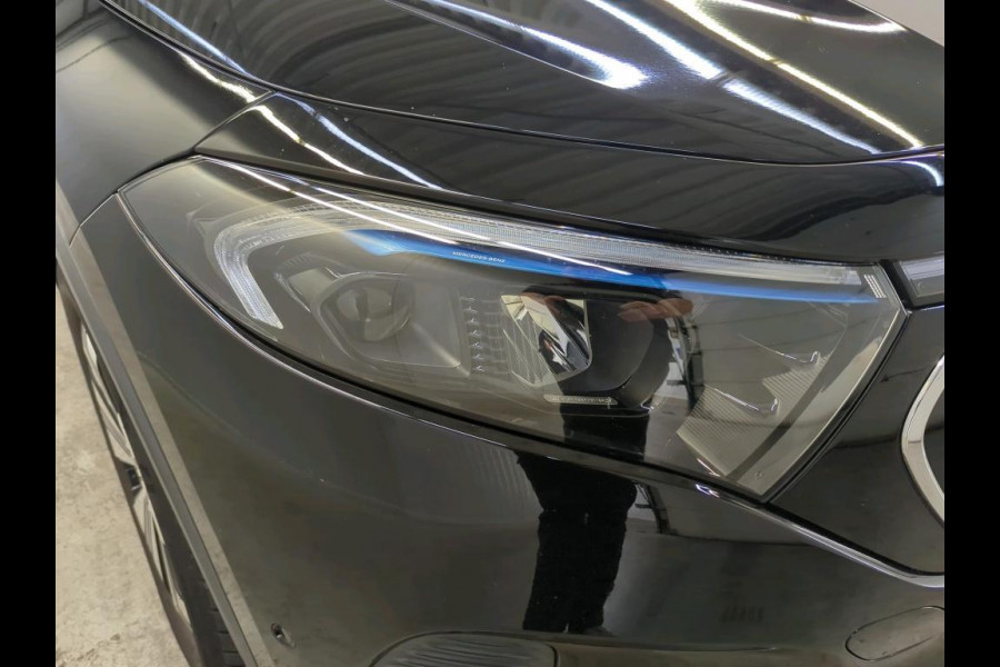 Mercedes-Benz EQA 250 Business Sol. Luxury 67 kWh | Navi | Camera | Sfeer Verlichting |